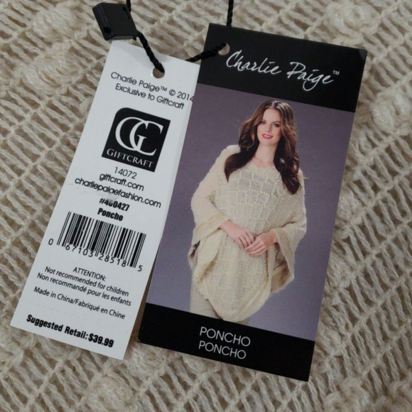 Charlie Paige Cream Colored Pancho- one size - Picture 2 of 4